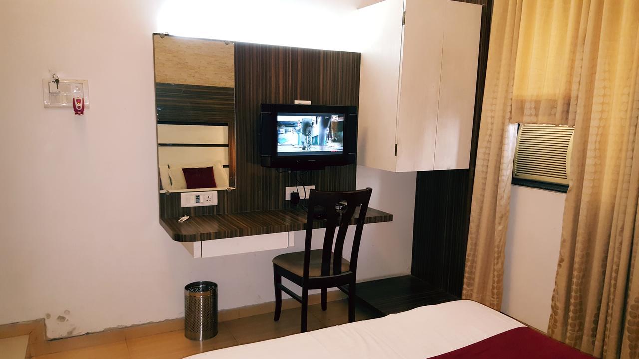 Hotel Khandesh Residency ปันเวล ภายนอก รูปภาพ