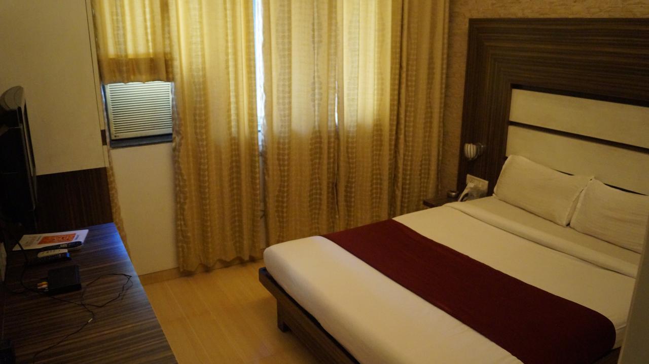 Hotel Khandesh Residency ปันเวล ภายนอก รูปภาพ
